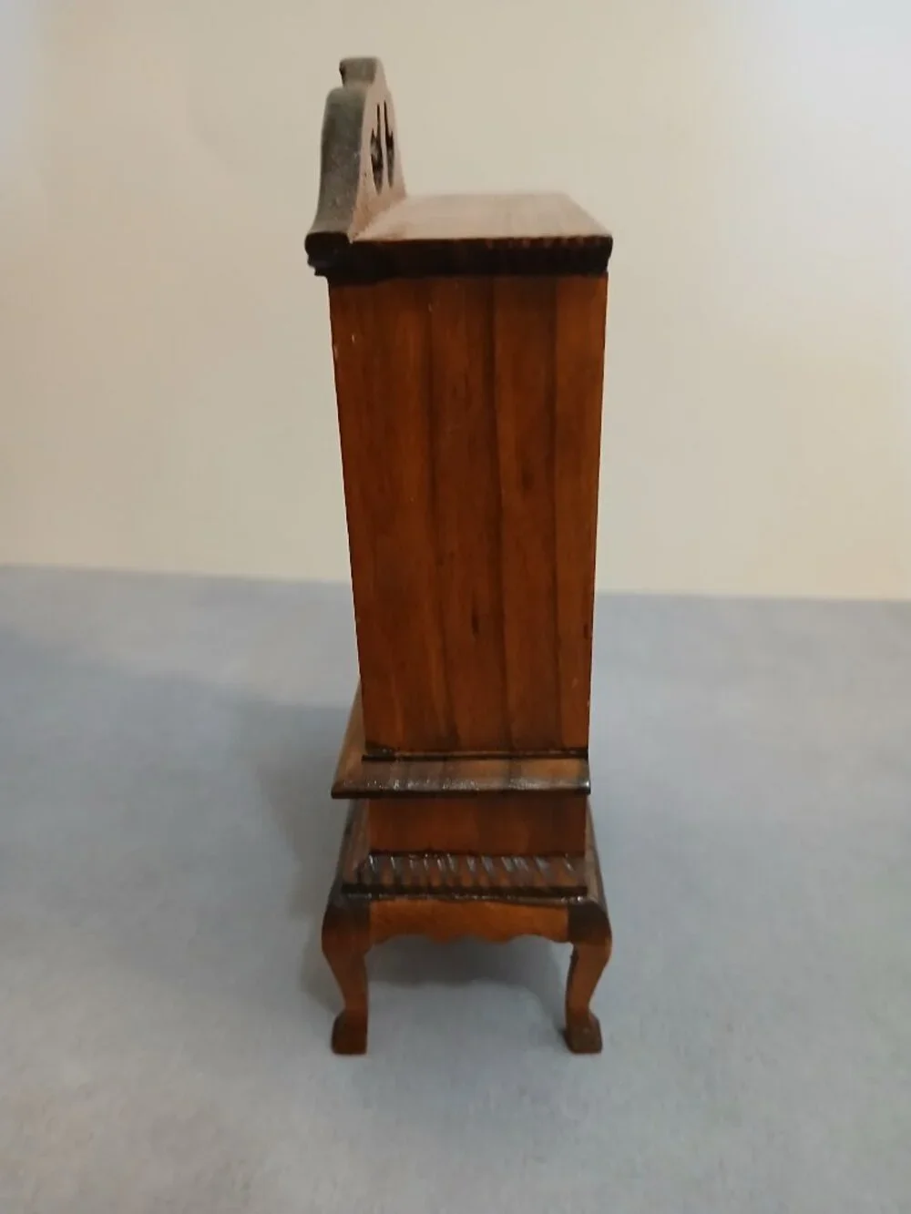 Vintage Wooden Dollhouse/Miniature Double Door China Cabinet-1:12 Scale